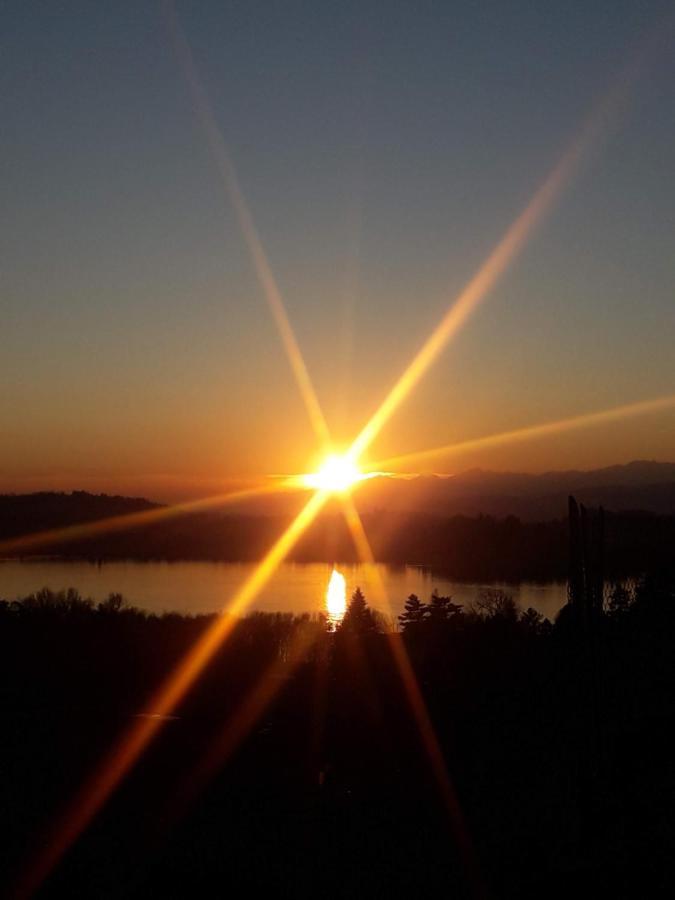 شقة Tramonto Al Lago غافيراتيه المظهر الخارجي الصورة